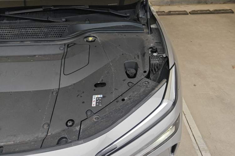 Used ONVO L60 2025 Model—60 kWh Rear-Wheel-Drive Version Engine Bay Left