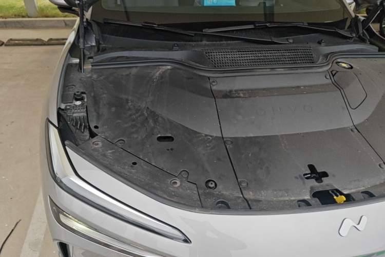 Used ONVO L60 2025 Model—60 kWh Rear-Wheel-Drive Version Engine Bay Right
