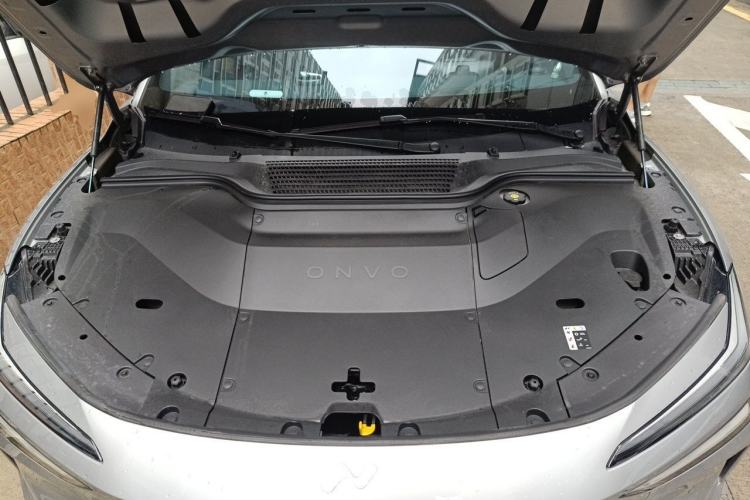 Used ONVO L60 2025 Model—60 kWh Rear-Wheel-Drive Version Engine Bay
