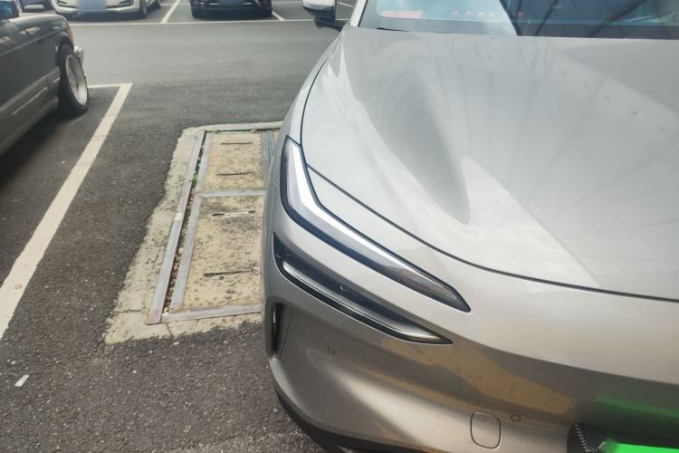 Used ONVO L60 2025 Model—60 kWh Rear-Wheel-Drive Version Exterior 6