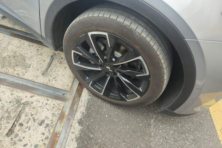 Used ONVO L60 2025 Model—60 kWh Rear-Wheel-Drive Version Exterior 7