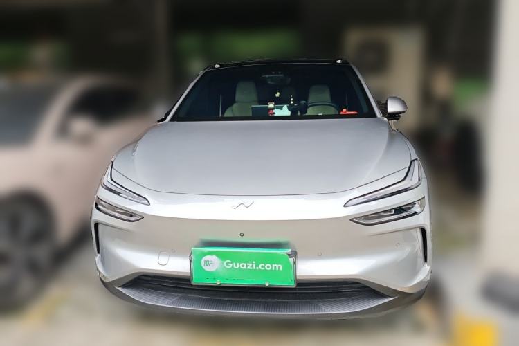 Used ONVO L60 2025 Model—85 kWh Rear-Wheel-Drive Version Front