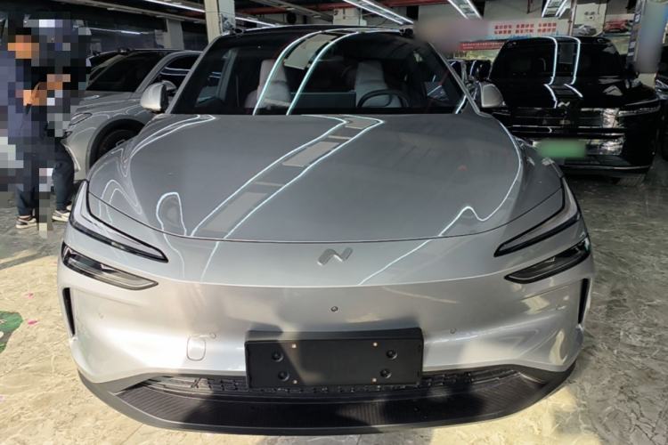 Used ONVO L60 2025 Model—60 kWh All-Wheel-Drive Version Front