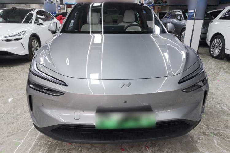 Used ONVO L60 2025 Model—60 kWh All-Wheel-Drive Version Front