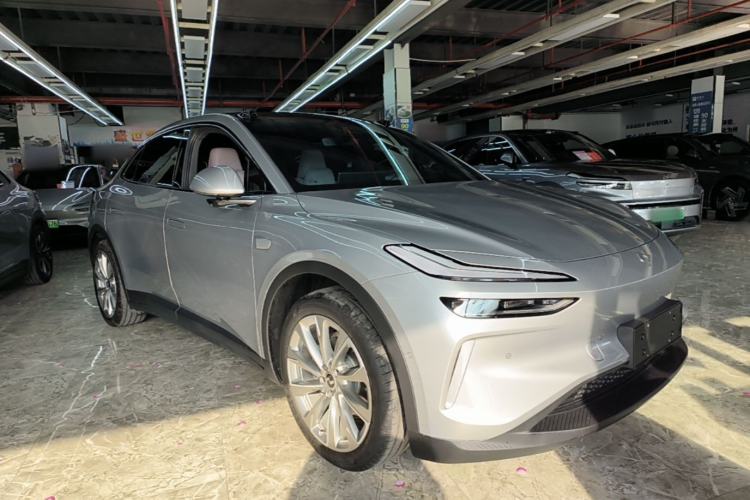 Used ONVO L60 2025 Model—60 kWh All-Wheel-Drive Version Front Right 45 Deg