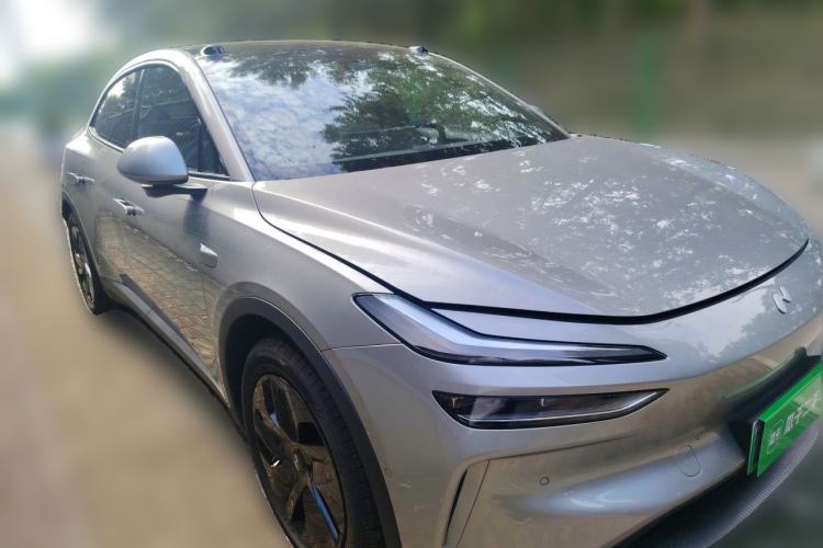 Used ONVO L60 2025 Model—60 kWh Rear-Wheel-Drive Version Front Right 45 Deg