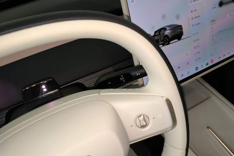 Used ONVO L60 2025 Model—60 kWh Rear-Wheel-Drive Version Gear Lever