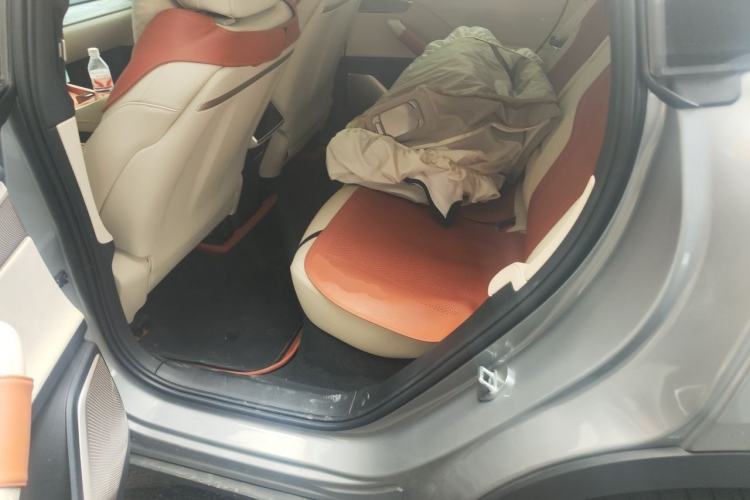 Used ONVO L60 2025 Model—60 kWh Rear-Wheel-Drive Version Interior 4