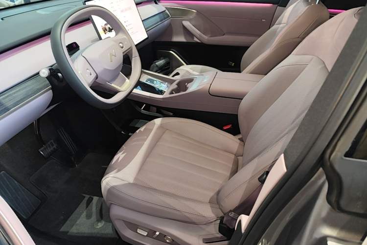 Used ONVO L60 2025 Model—60 kWh Rear-Wheel-Drive Version Left Front Seat