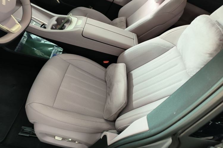 Used ONVO L60 2025 Model—60 kWh All-Wheel-Drive Version Left Front Seat