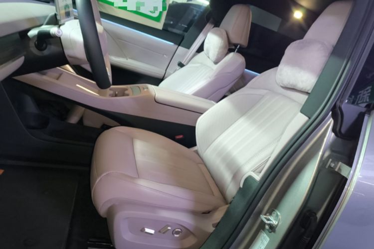 Used ONVO L60 2025 Model—60 kWh Rear-Wheel-Drive Version Left Front Seat