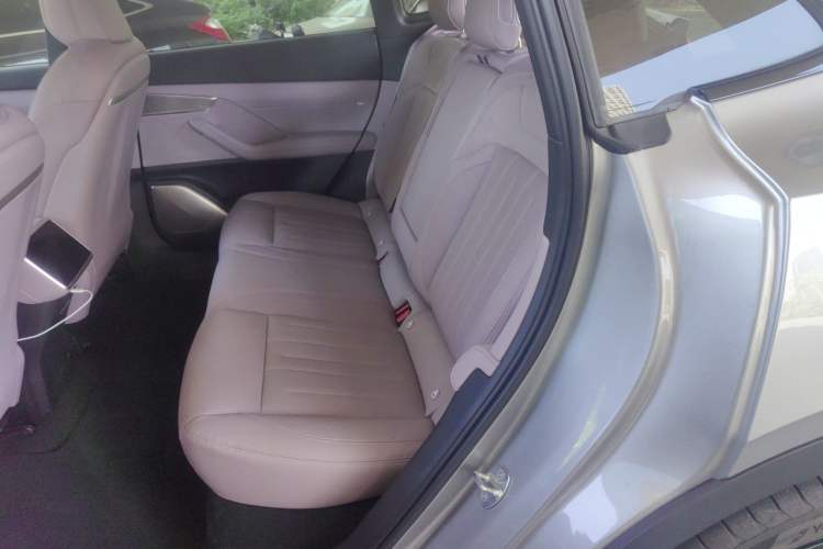 Used ONVO L60 2025 Model—60 kWh Rear-Wheel-Drive Version Left Rear Seat