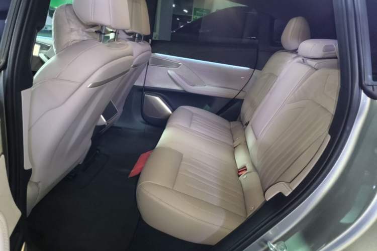 Used ONVO L60 2025 Model—60 kWh Rear-Wheel-Drive Version Left Rear Seat