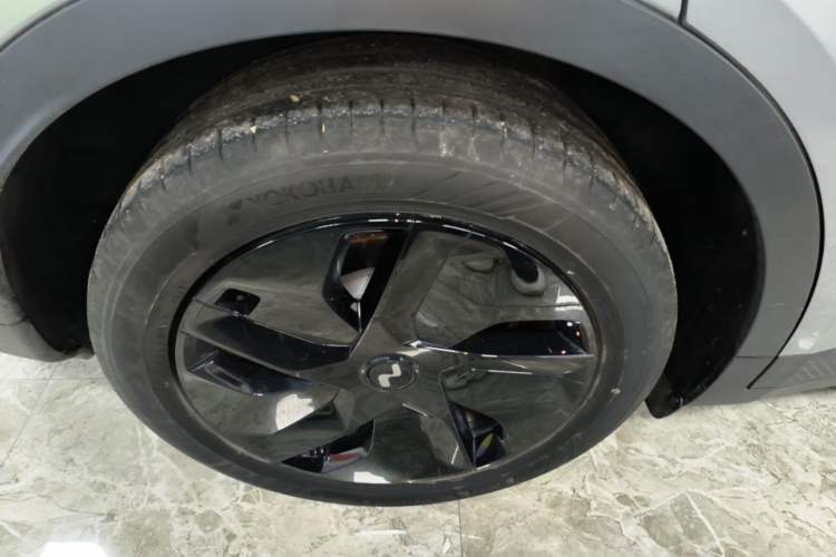 Used ONVO L60 2025 Model—60 kWh Rear-Wheel-Drive Version Right Rear Wheel Hub