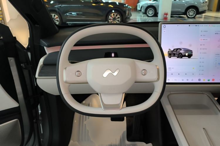 Used ONVO L60 2025 Model—60 kWh Rear-Wheel-Drive Version Steering Wheel