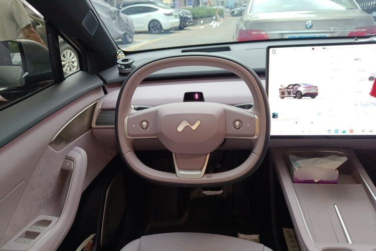 Used ONVO L60 2025 Model—60 kWh Rear-Wheel-Drive Version Steering Wheel