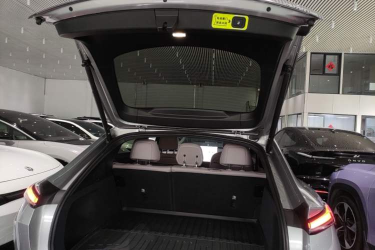 Used ONVO L60 2025 Model—60 kWh Rear-Wheel-Drive Version Trunk