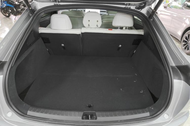 Used ONVO L60 2025 Model—60 kWh All-Wheel-Drive Version Trunk