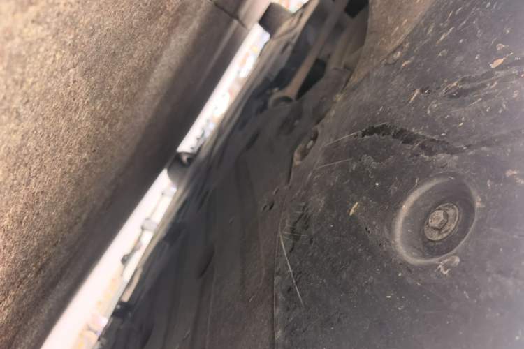 Used ONVO L60 2025 Model—60 kWh Rear-Wheel-Drive Version Chassis Front Right
