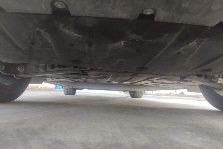 Used ONVO L60 2025 Model—60 kWh Rear-Wheel-Drive Version Chassis Rear