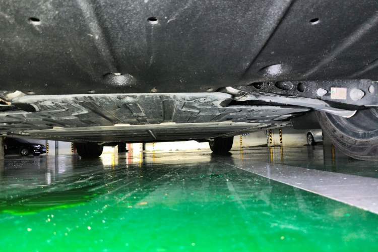 Used ONVO L60 2025 Model—60 kWh All-Wheel-Drive Version Chassis Rear