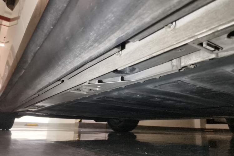 Used ONVO L60 2025 Model—60 kWh Rear-Wheel-Drive Version Chassis Rear Left