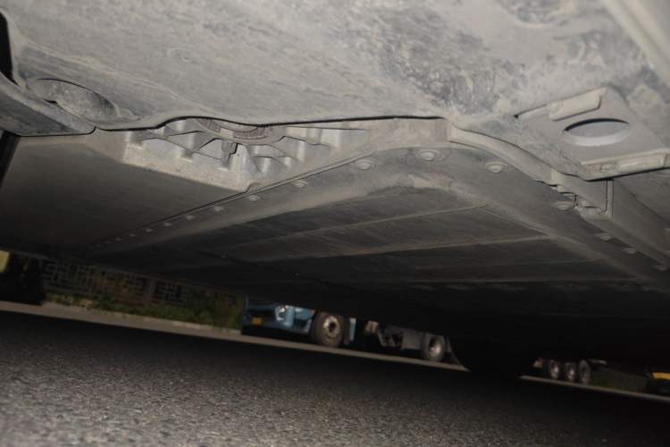 Used ONVO L60 2025 Model—60 kWh All-Wheel-Drive Version Chassis Rear Right