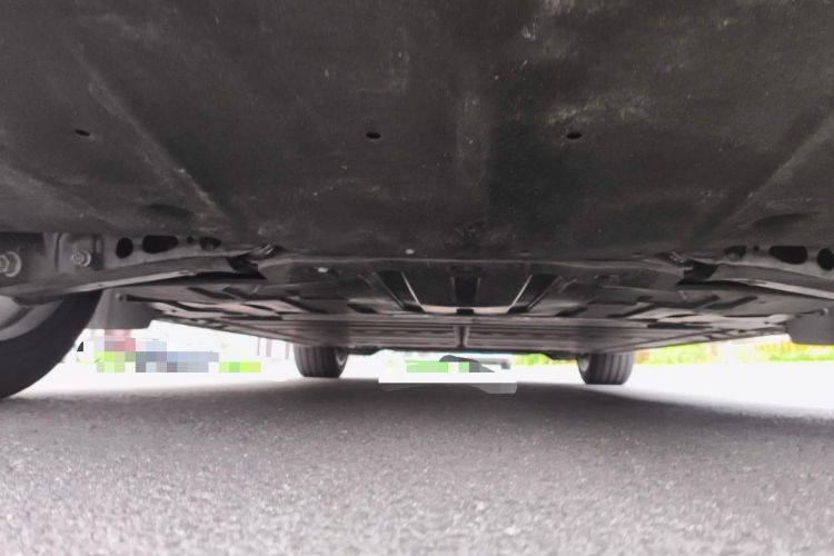Used ONVO L60 2025 Model—60 kWh Rear-Wheel-Drive Version Chassis Rear