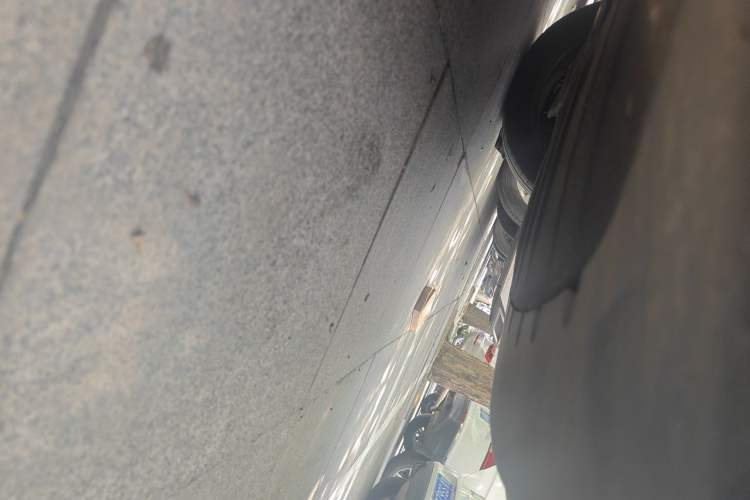 Used ONVO L60 2025 Model—60 kWh Rear-Wheel-Drive Version Chassis Rear