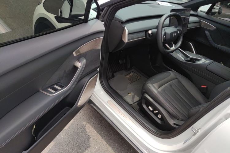 Used ONVO L60 2025 Model—60 kWh Rear-Wheel-Drive Version Driver Seat