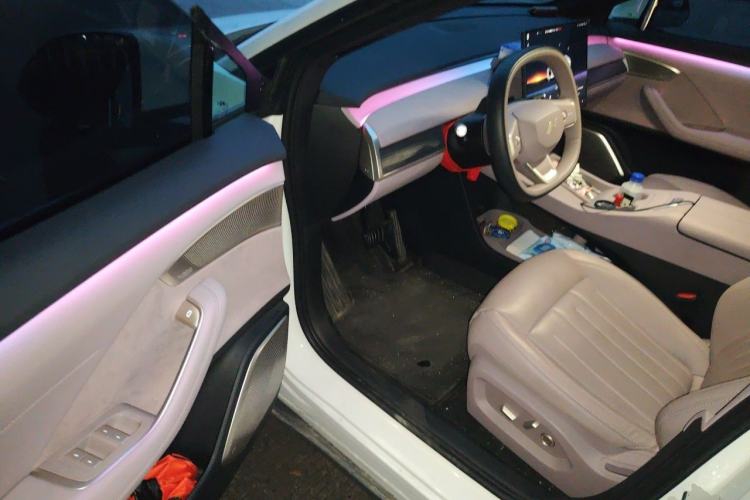 Used ONVO L60 2025 Model—60 kWh Rear-Wheel-Drive Version Driver Seat