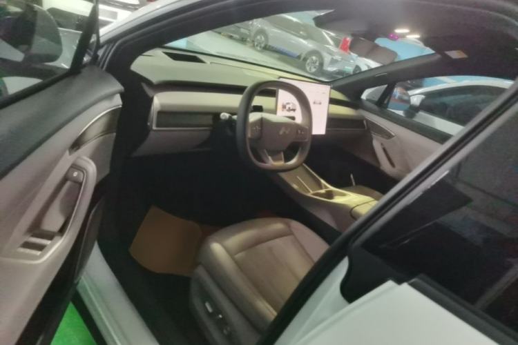 Used ONVO L60 2025 Model—60 kWh Rear-Wheel-Drive Version Driver Seat