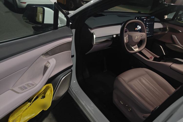 Used ONVO L60 2025 Model—60 kWh All-Wheel-Drive Version Driver Seat