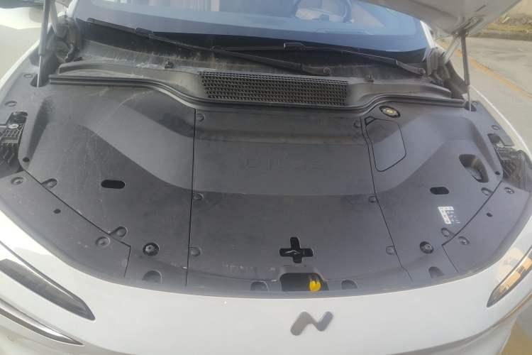 Used ONVO L60 2025 Model—60 kWh Rear-Wheel-Drive Version Engine Bay