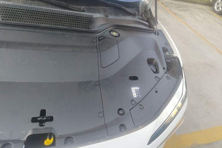 Used ONVO L60 2025 Model—60 kWh Rear-Wheel-Drive Version Engine Bay Left