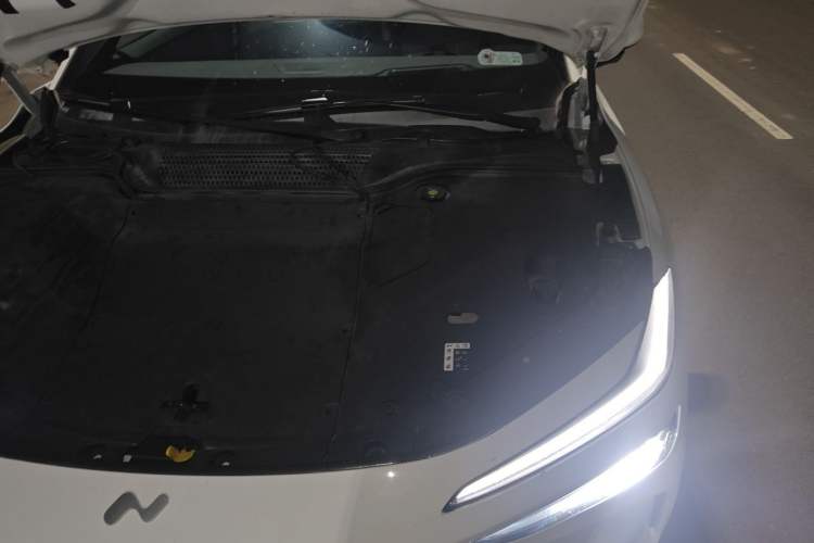 Used ONVO L60 2025 Model—60 kWh All-Wheel-Drive Version Engine Bay Left