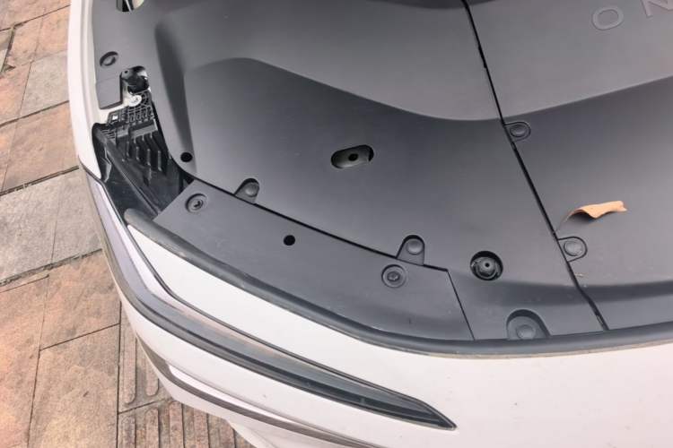 Used ONVO L60 2025 Model—60 kWh Rear-Wheel-Drive Version Engine Bay Right