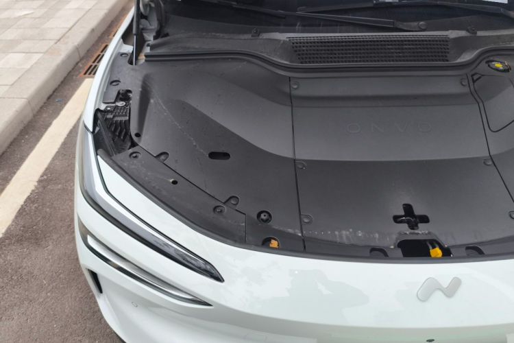 Used ONVO L60 2025 Model—60 kWh Rear-Wheel-Drive Version Engine Bay Right