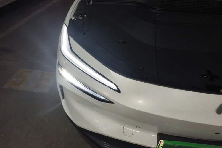 Used ONVO L60 2025 Model—60 kWh Rear-Wheel-Drive Version Engine Bay Right