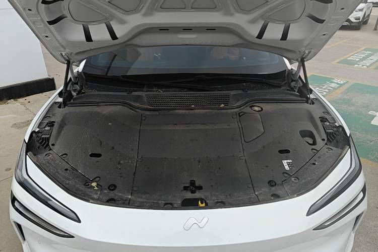 Used ONVO L60 2025 Model—60 kWh Rear-Wheel-Drive Version Engine Bay