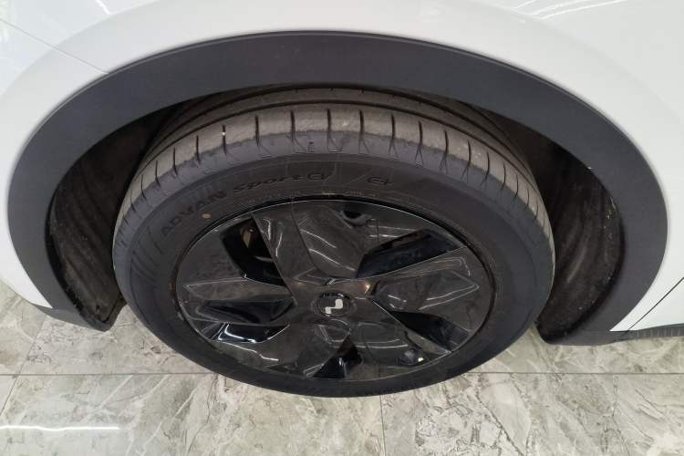 Used ONVO L60 2025 Model—60 kWh Rear-Wheel-Drive Version Exterior 1