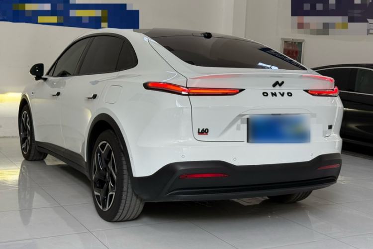 Used ONVO L60 2025 Model—60 kWh All-Wheel-Drive Version Exterior 1