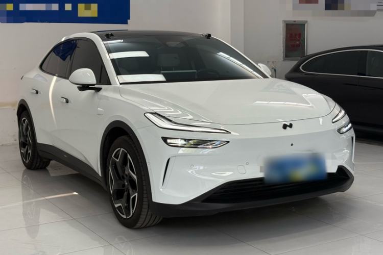 Used ONVO L60 2025 Model—60 kWh All-Wheel-Drive Version Exterior 3