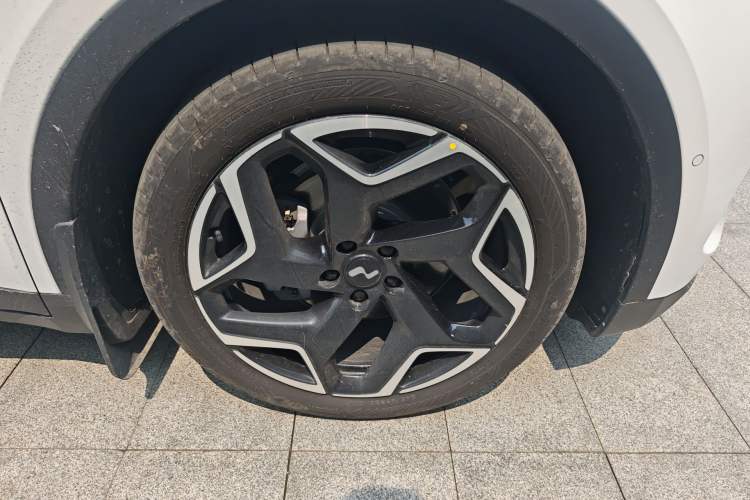 Used ONVO L60 2025 Model—60 kWh Rear-Wheel-Drive Version Exterior 4