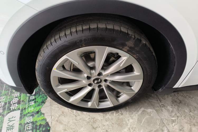 Used ONVO L60 2025 Model—60 kWh Rear-Wheel-Drive Version Exterior 4