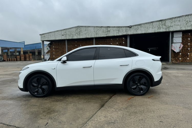 Used ONVO L60 2025 Model—60 kWh Rear-Wheel-Drive Version Exterior 5