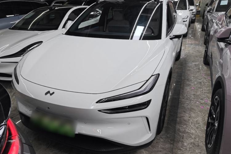 Used ONVO L60 2025 Model—60 kWh Rear-Wheel-Drive Version Front