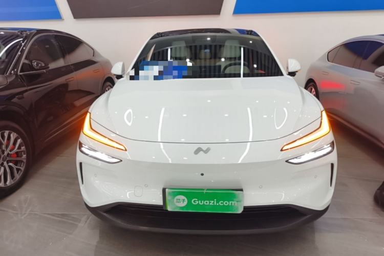 Used ONVO L60 2025 Model—60 kWh Rear-Wheel-Drive Version Front