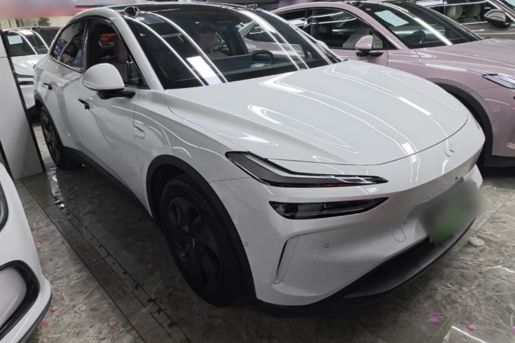 Used ONVO L60 2025 Model—60 kWh Rear-Wheel-Drive Version Front Right 45 Deg