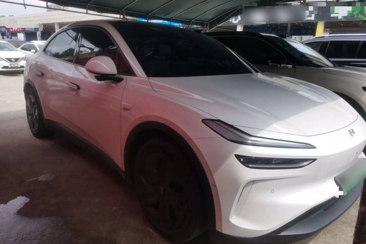 Used ONVO L60 2025 Model—60 kWh Rear-Wheel-Drive Version Front Right 45 Deg